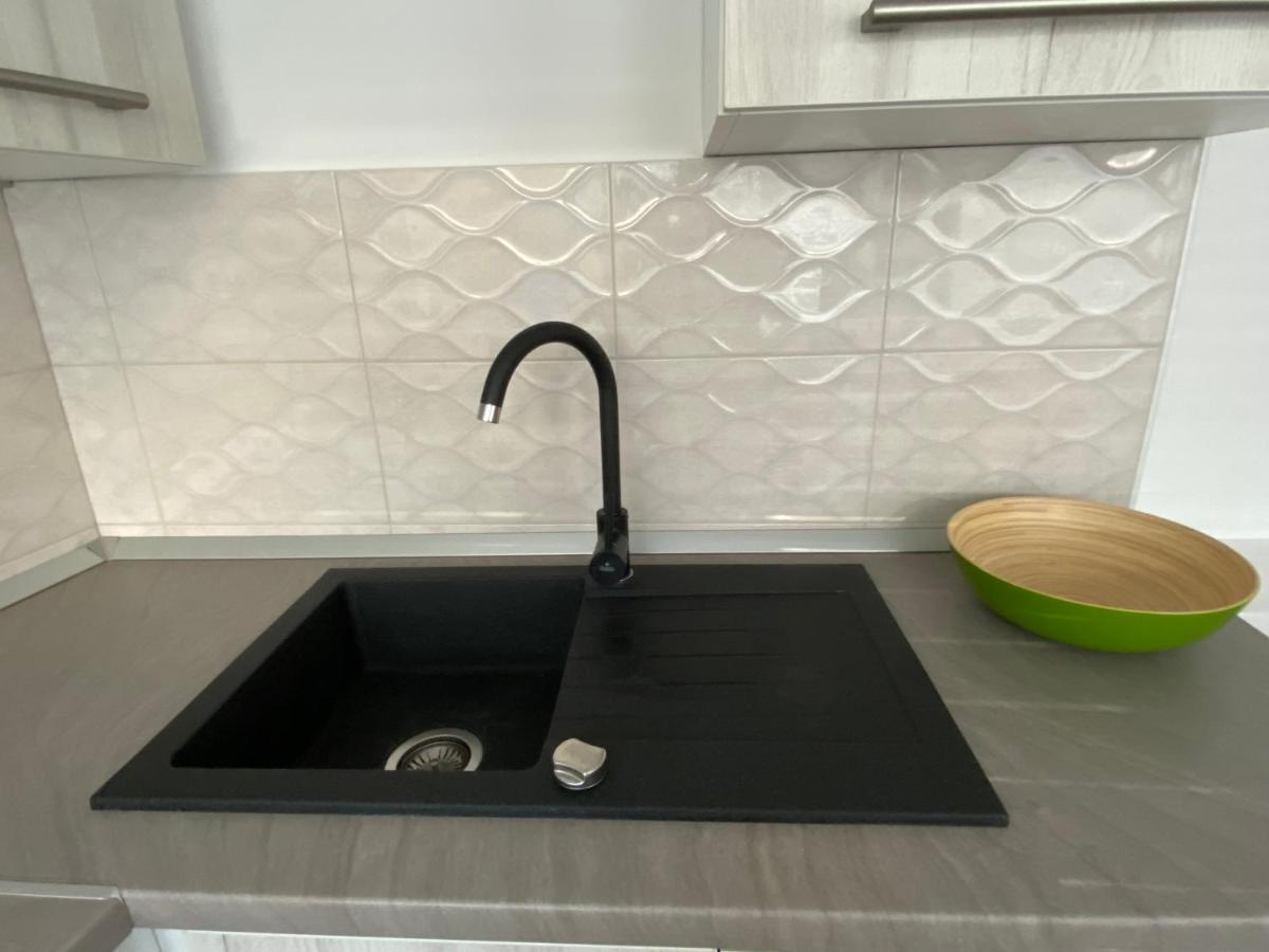 Apartma Sinitus Izola Esterno foto